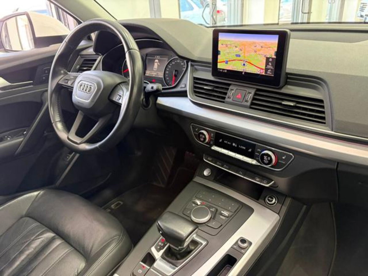 Audi Q5 2.0 TDI quattro S tronic Business (11)