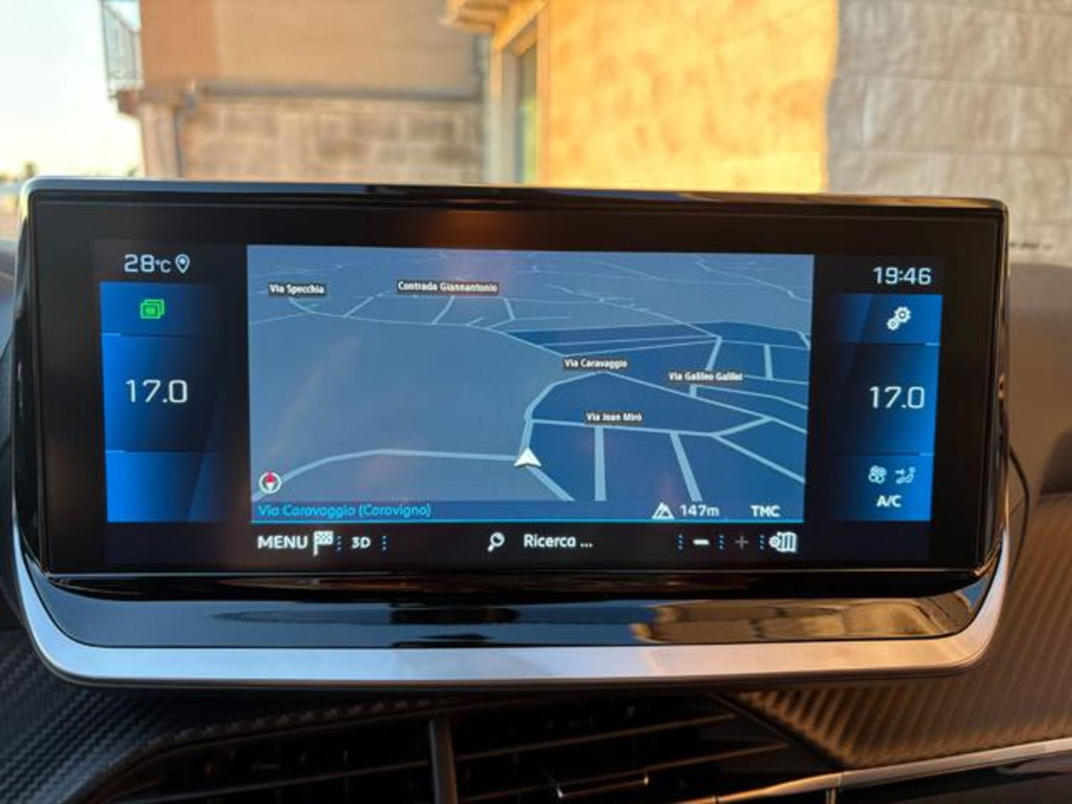 Peugeot 2008 BlueHDi 130 S&S EAT8 Allure Pack (16)