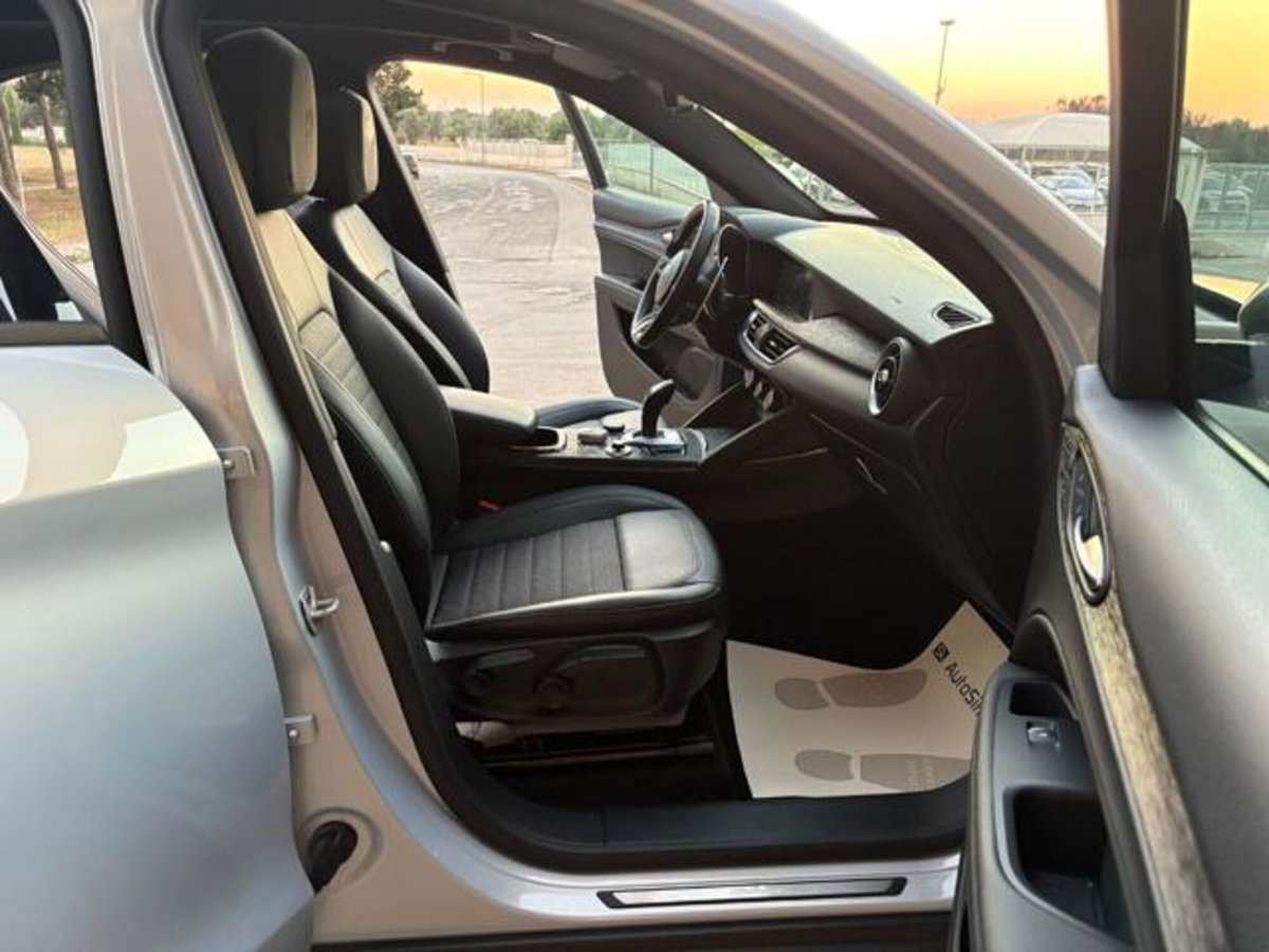 Alfa Romeo Stelvio Stelvio 2.2 Turbodiesel 190 CV AT8 Q4 Sprint (11)