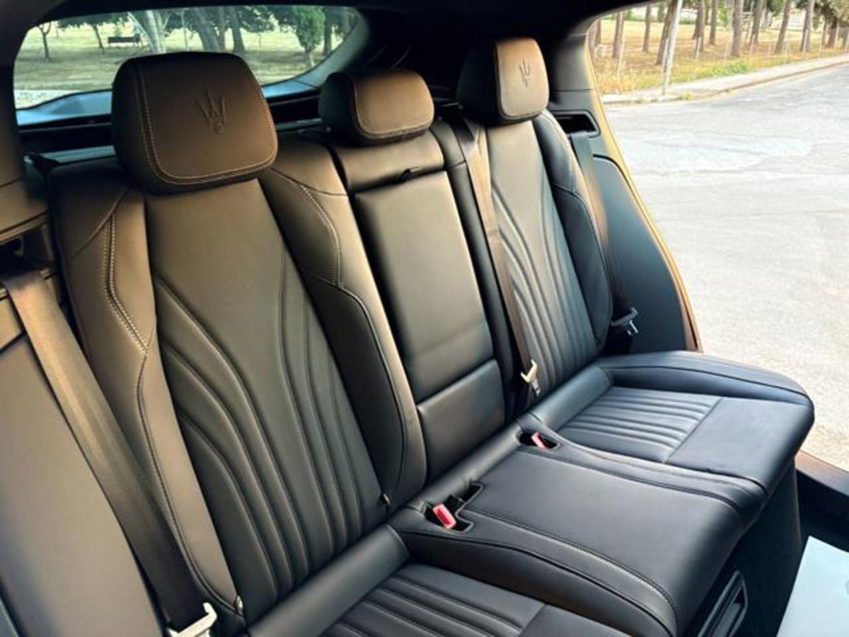 Maserati Grecale .0 mhev Modena 330cv auto (17)