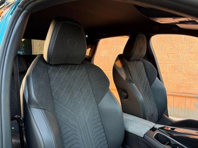 Peugeot 3008 1.2 hybrid GT Exclusive 145cv e-dcs6 (9)