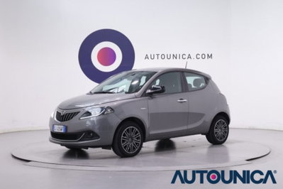 Lancia Ypsilon 1.0 FireFly 5 porte S&S Hybrid Ecochic Gold usata