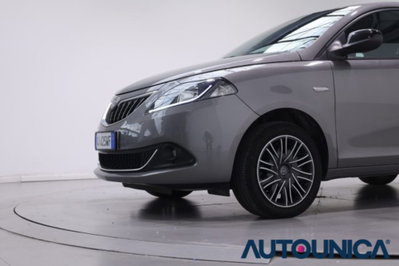 Lancia Ypsilon 1.0 FireFly 5 porte S&S Hybrid Ecochic Gold (11)