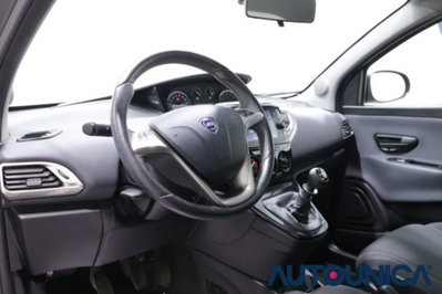 Lancia Ypsilon 1.0 FireFly 5 porte S&S Hybrid Ecochic Gold (5)