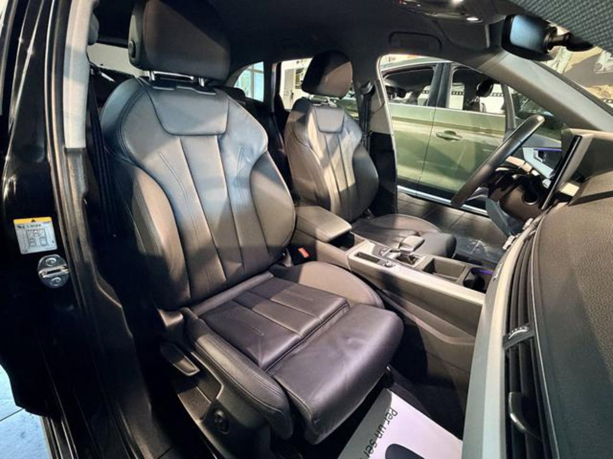 Audi A4 Allroad Allroad 40 2.0 tdi mhev Identity Contrast quattro 204cv s-tronic (17)