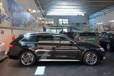 Audi A4 Allroad Allroad 40 2.0 tdi mhev Identity Contrast quattro 204cv s-tronic (2)