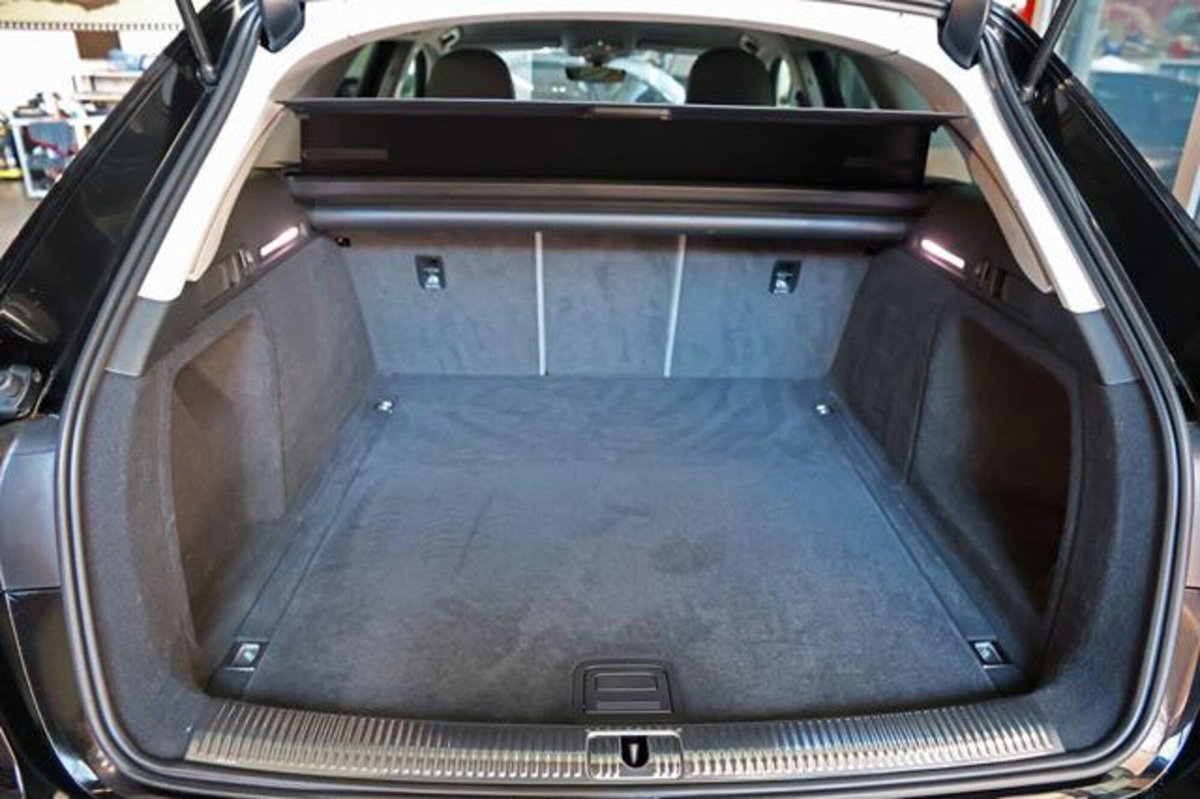 Audi A4 Allroad Allroad 40 2.0 tdi mhev Identity Contrast quattro 204cv s-tronic (11)