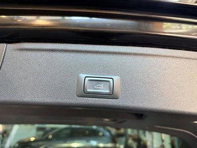 Audi A4 Allroad Allroad 40 2.0 tdi mhev Identity Contrast quattro 204cv s-tronic (12)