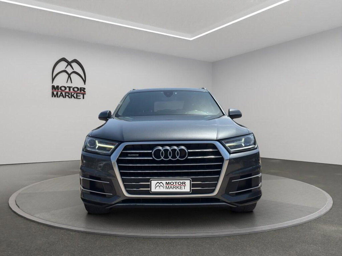 Audi Q7 3.0 TDI 272 CV quattro tiptronic Business Plus (2)