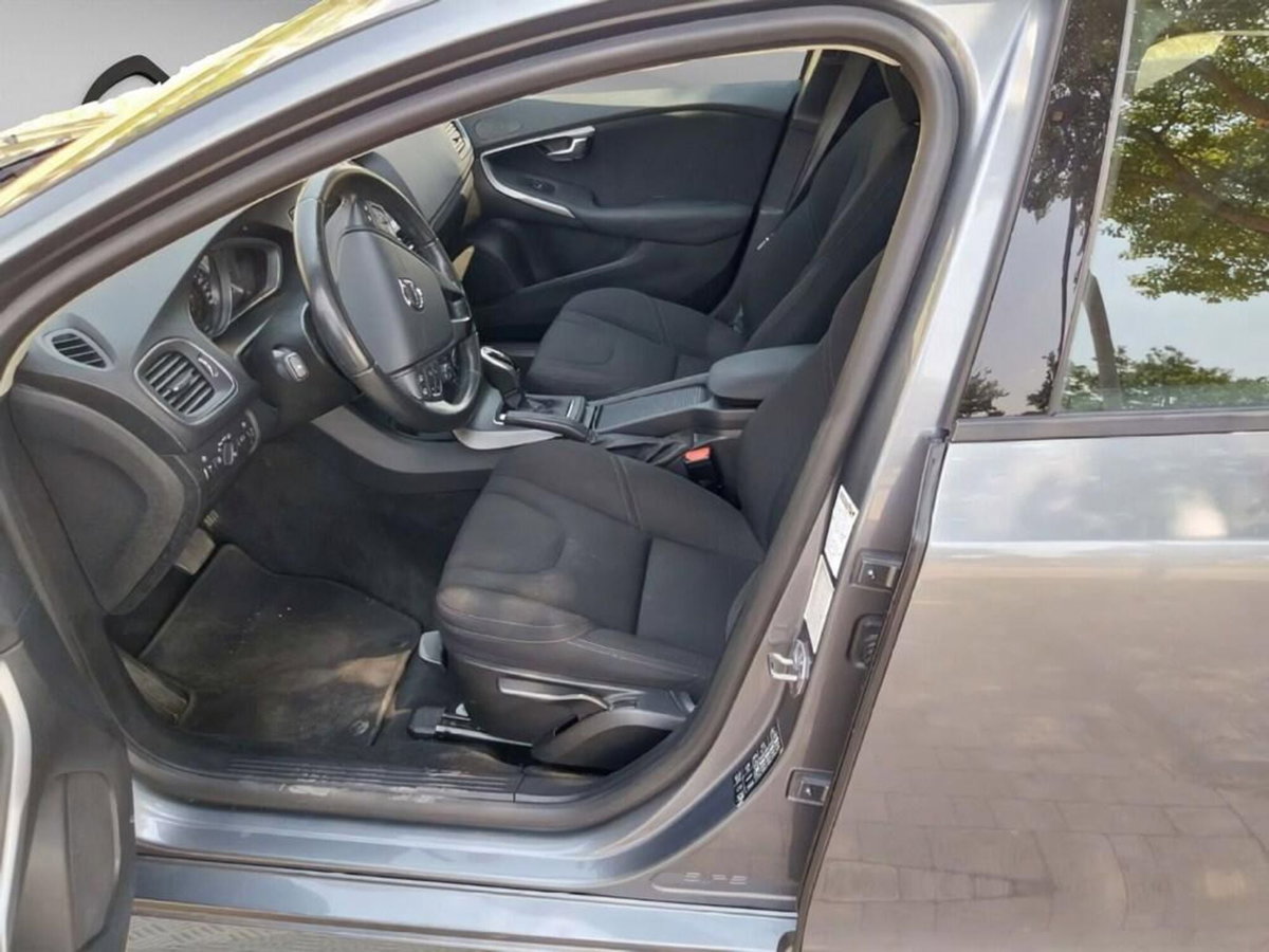 Volvo V40 D2 Business N1 (10)