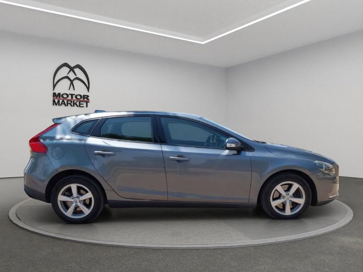 Volvo V40 D2 Business N1 (4)