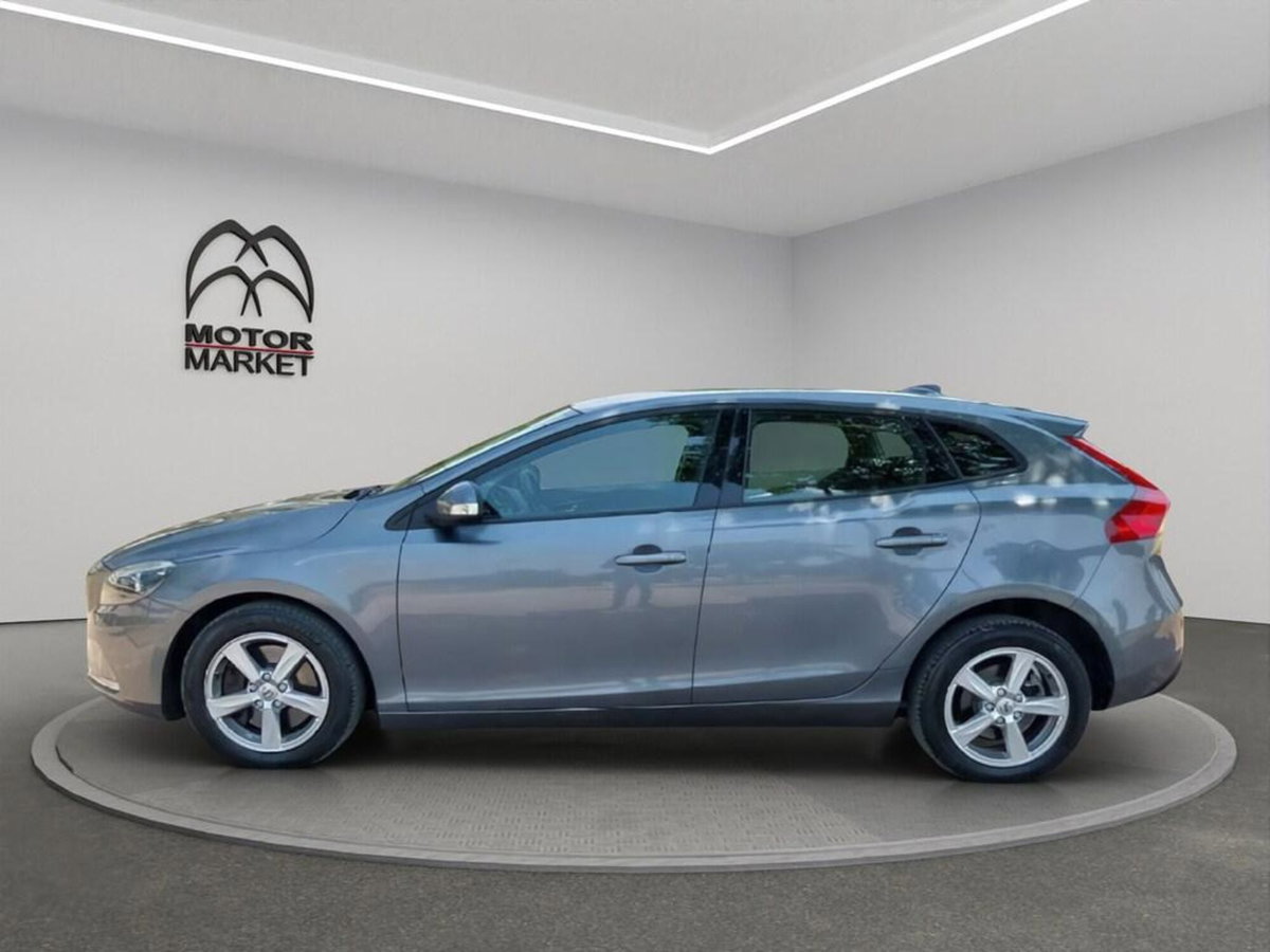 Volvo V40 D2 Business N1 (5)