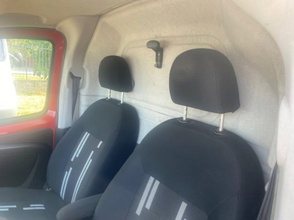 Fiat Fiorino 1.3 MJT 80CV Cargo Adventure (18)