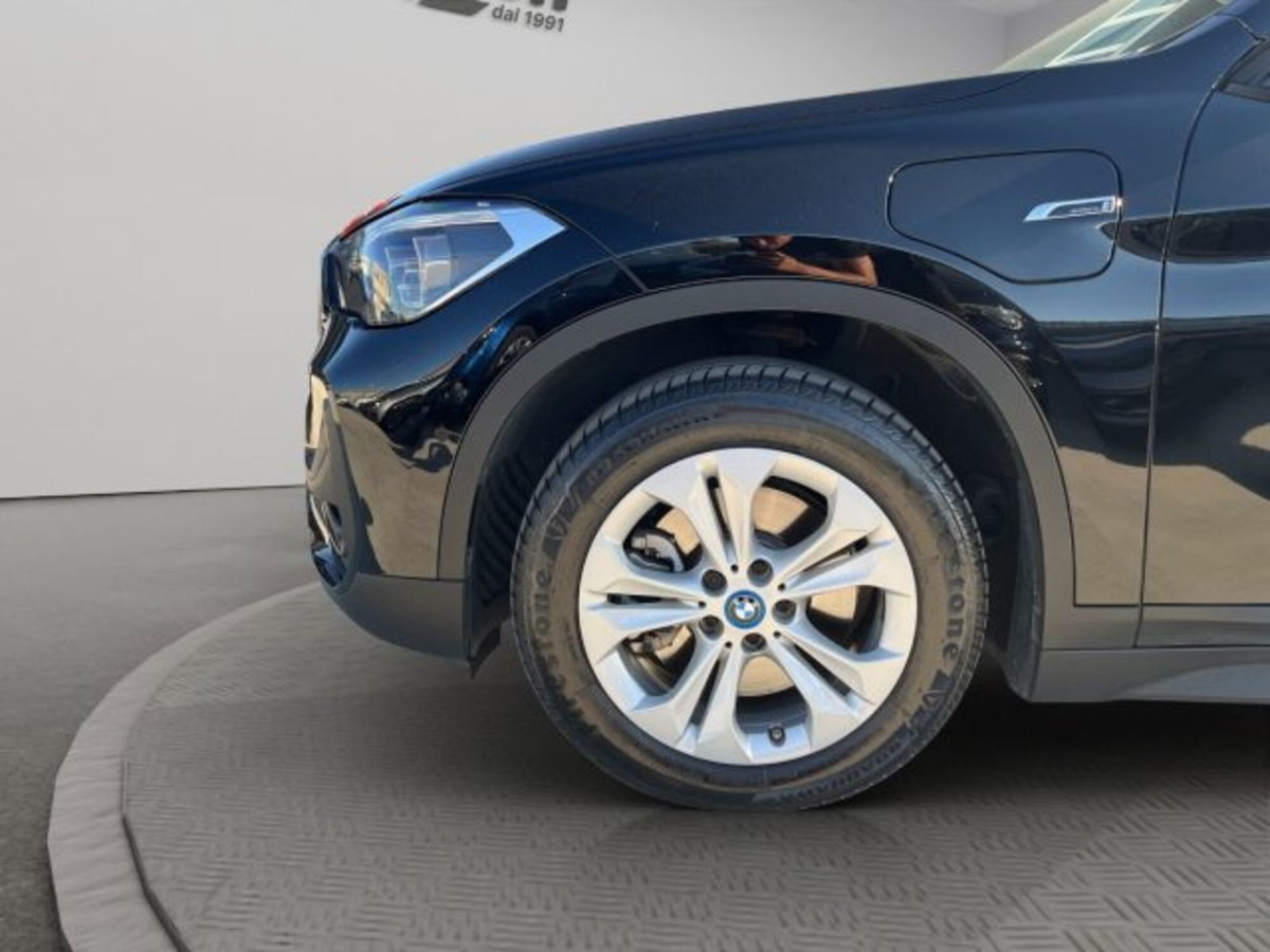 BMW X1 xDrive25e Advantage (19)