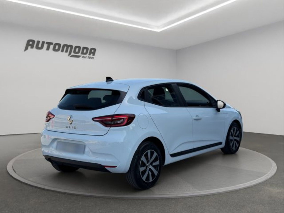 Renault Clio 1.0 tce Techno Gpl 100cv (4)