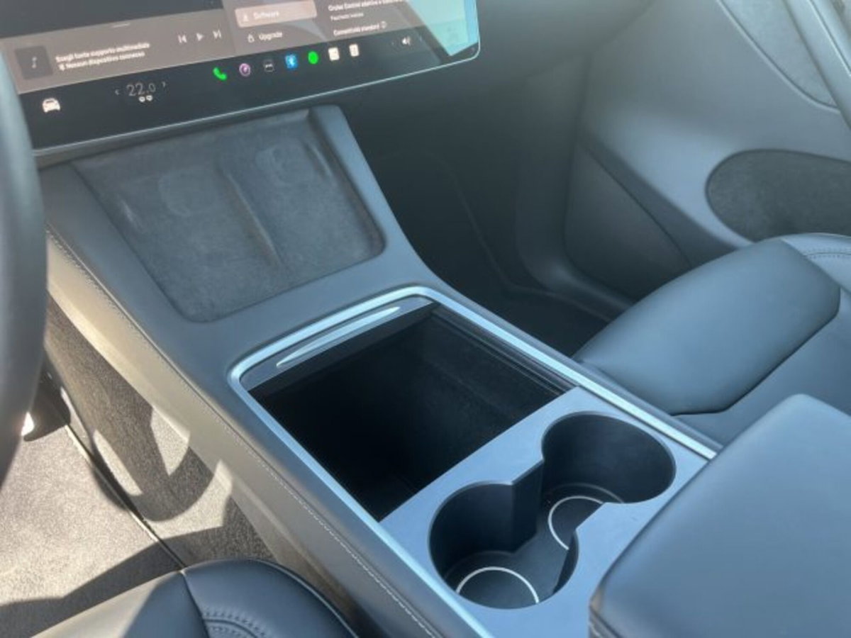 Tesla Model Y Performance Dual Motor awd (13)