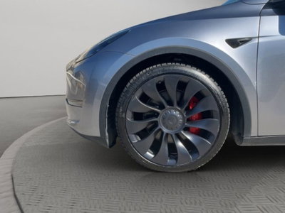 Tesla Model Y Performance Dual Motor awd (19)