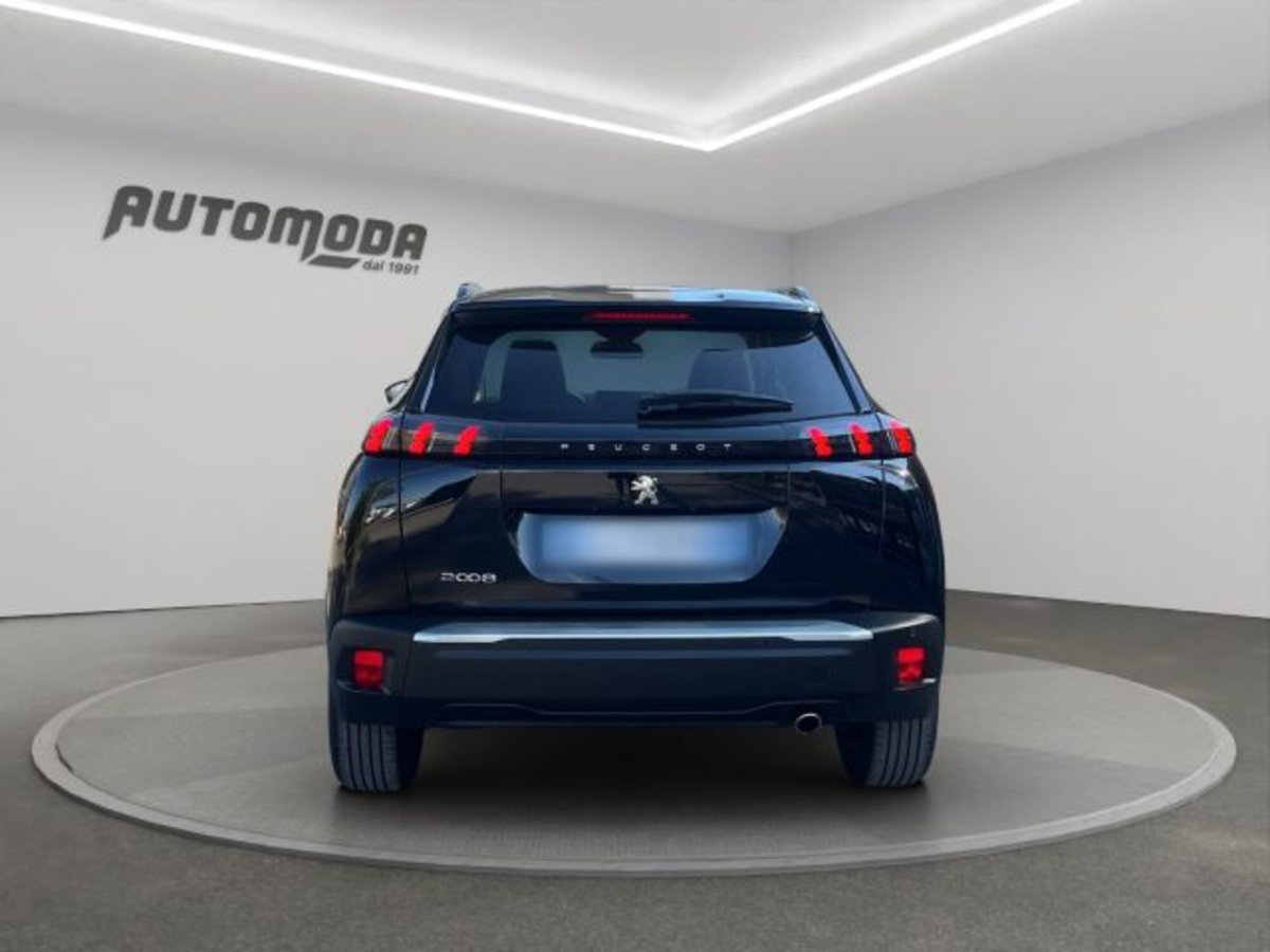 Peugeot 2008 BlueHDi 110 S&S Allure (5)
