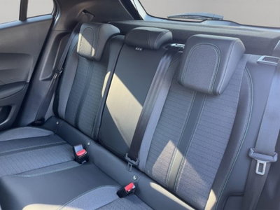 Peugeot 2008 BlueHDi 110 S&S Allure (8)