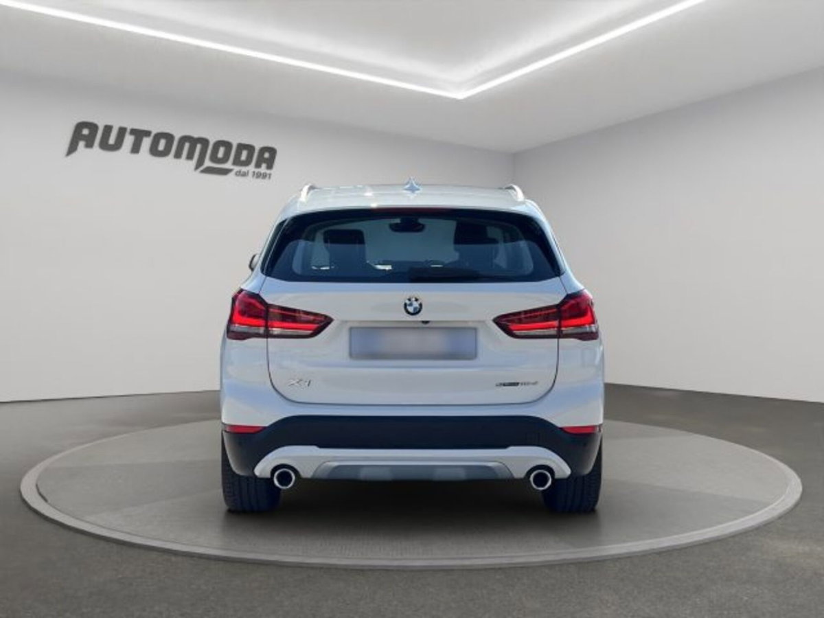 BMW X1 sDrive18d xLine Plus (5)