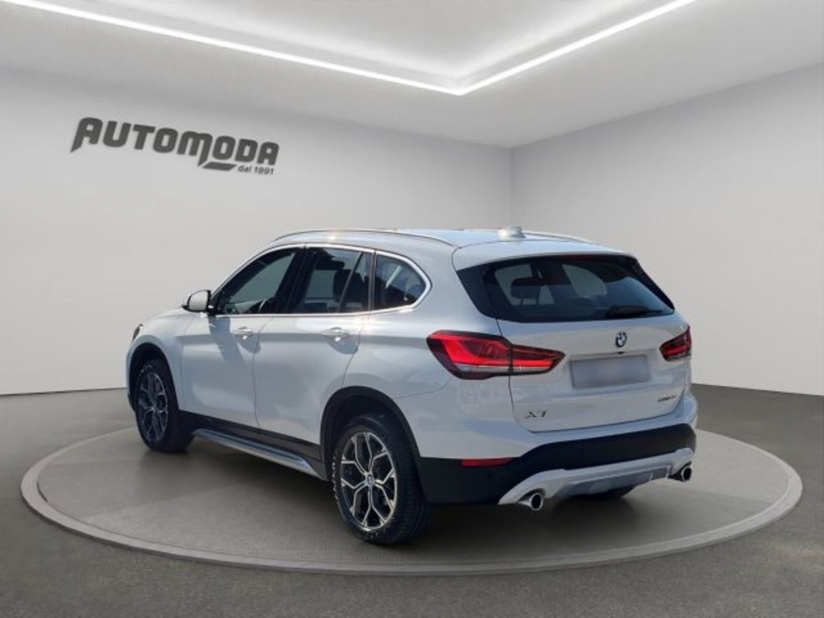 BMW X1 sDrive18d xLine Plus (6)