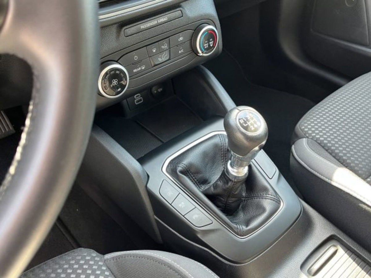 Ford Focus Station Wagon 1.5 EcoBlue 120 CV automatico SW Business (13)