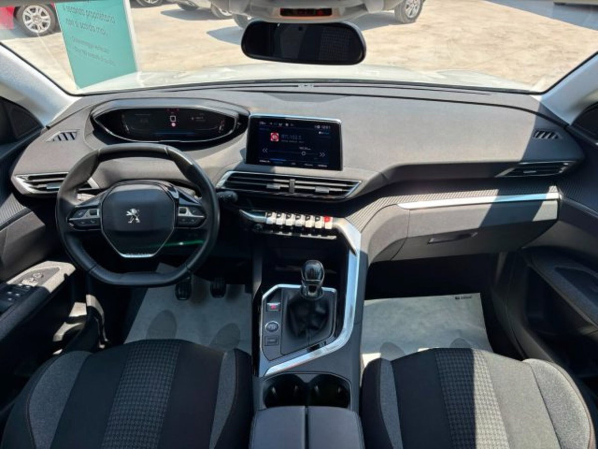 Peugeot 3008 BlueHDi 130 S&S EAT8 Active Pack (11)