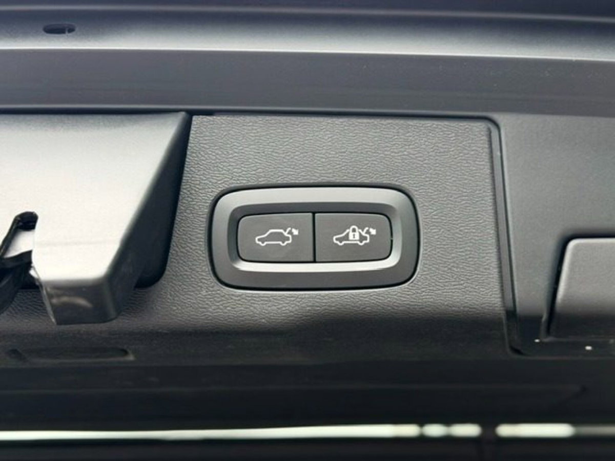 Volvo XC60 B4 Geartronic Momentum (19)