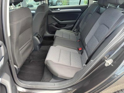 Volkswagen Passat Variant 2.0 TDI SCR 122 CV EVO DSG Business (13)