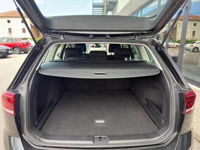 Volkswagen Passat Variant 2.0 TDI SCR 122 CV EVO DSG Business (9)