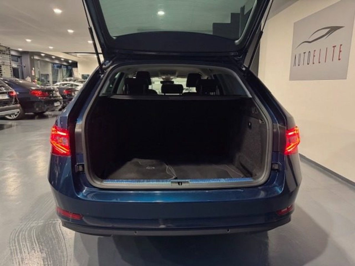 Skoda Superb Station Wagon 2.0 TDI EVO 150 CV SCR DSG Wagon Executive (20)