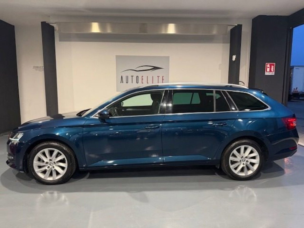 Skoda Superb Station Wagon 2.0 TDI EVO 150 CV SCR DSG Wagon Executive (4)