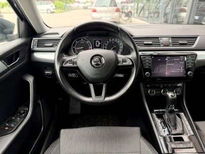 Skoda Superb 2.0 tdi Style 150cv dsg (9)