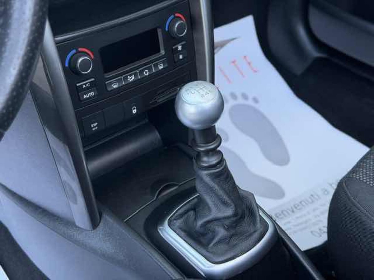 Peugeot 207 Cabrio THP 156CV CC Féline (13)