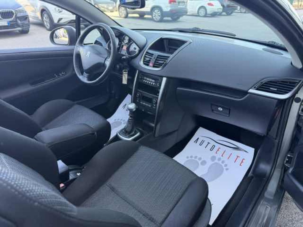 Peugeot 207 Cabrio THP 156CV CC Féline (6)