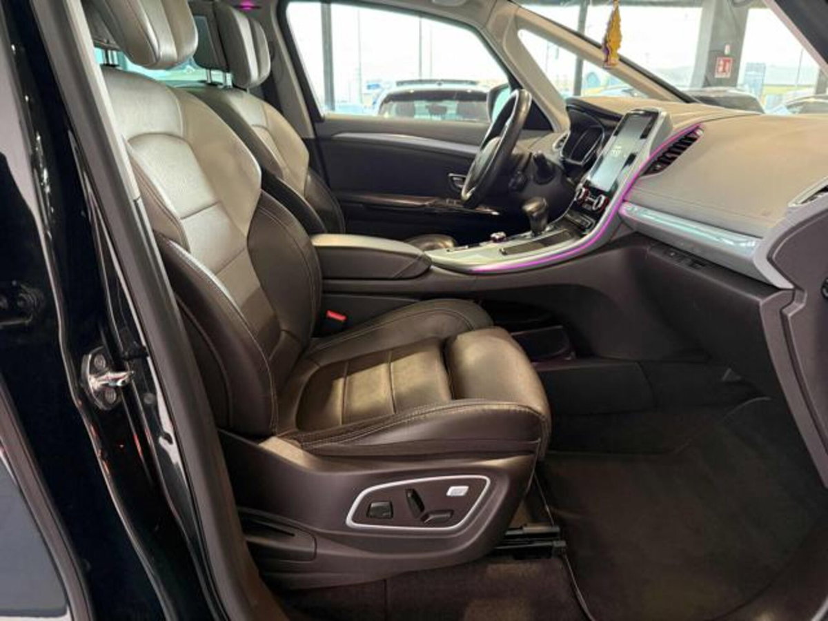 Renault Espace dCi 160CV EDC Energy Initiale Paris 4Control (19)