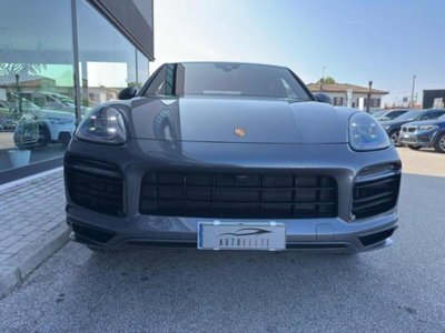 Porsche Cayenne Coupé 3.0 V6 (2)
