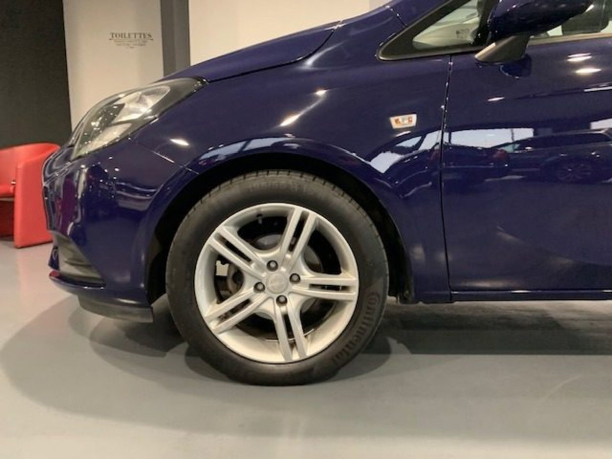 Opel Corsa 1.4 90CV GPL Tech 5 porte n-Joy (14)