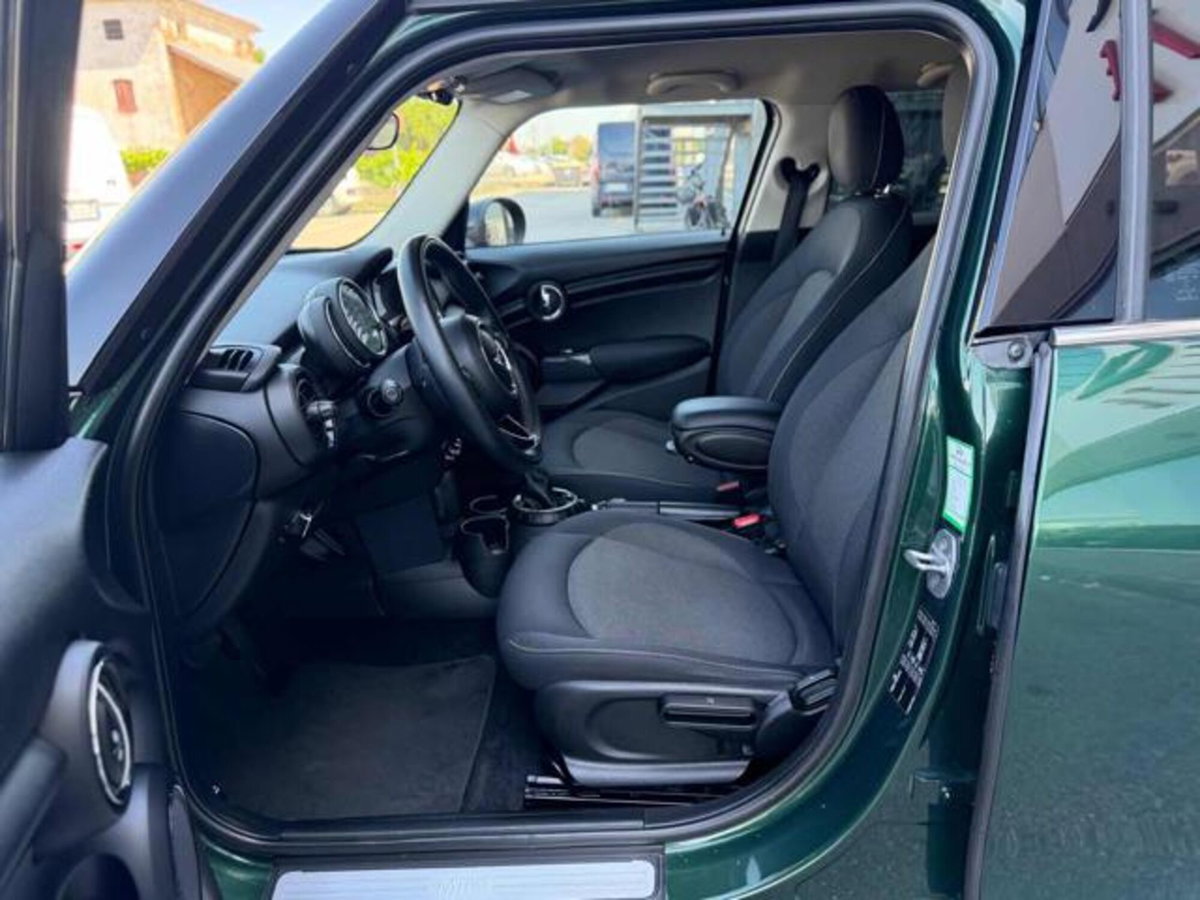 MINI Mini 1.5 Cooper D Boost 5 porte (10)