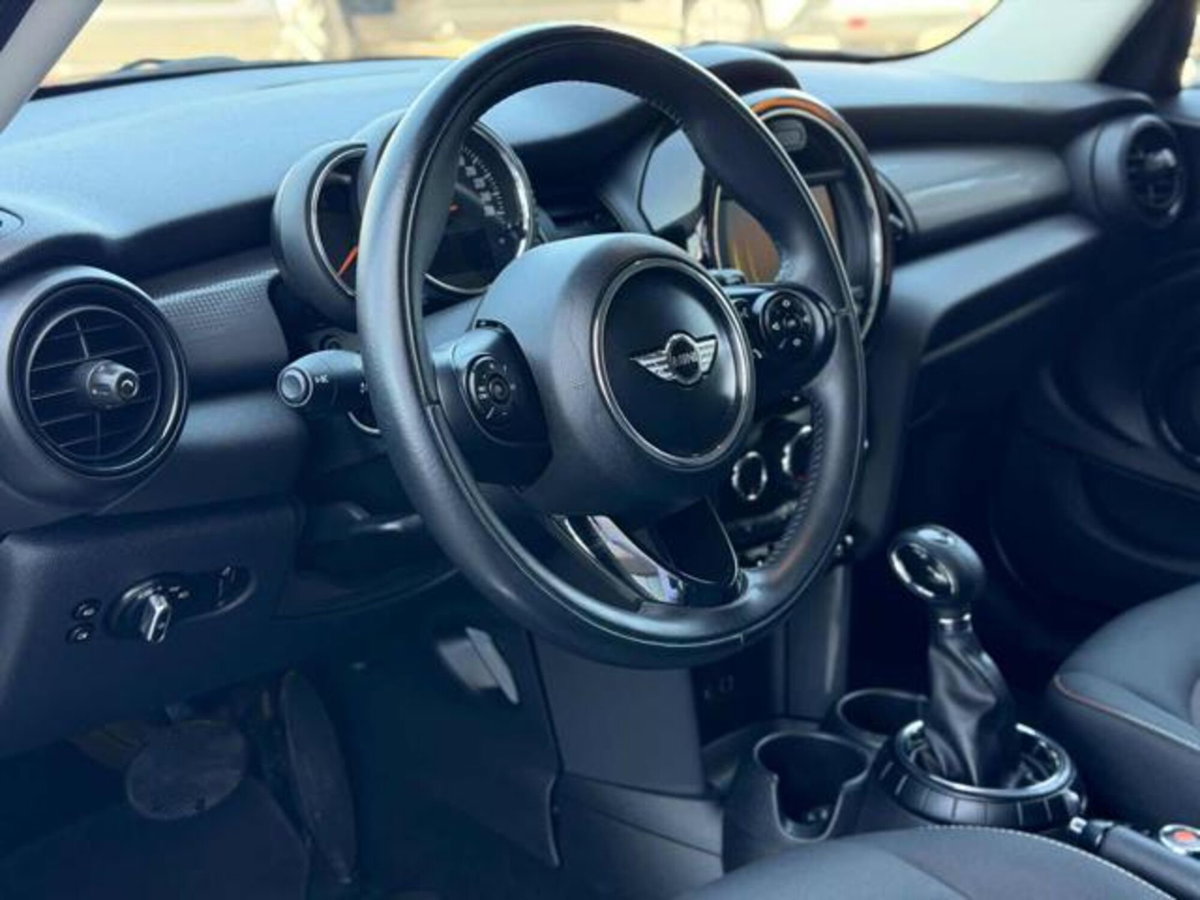 MINI Mini 1.5 Cooper D Boost 5 porte (8)