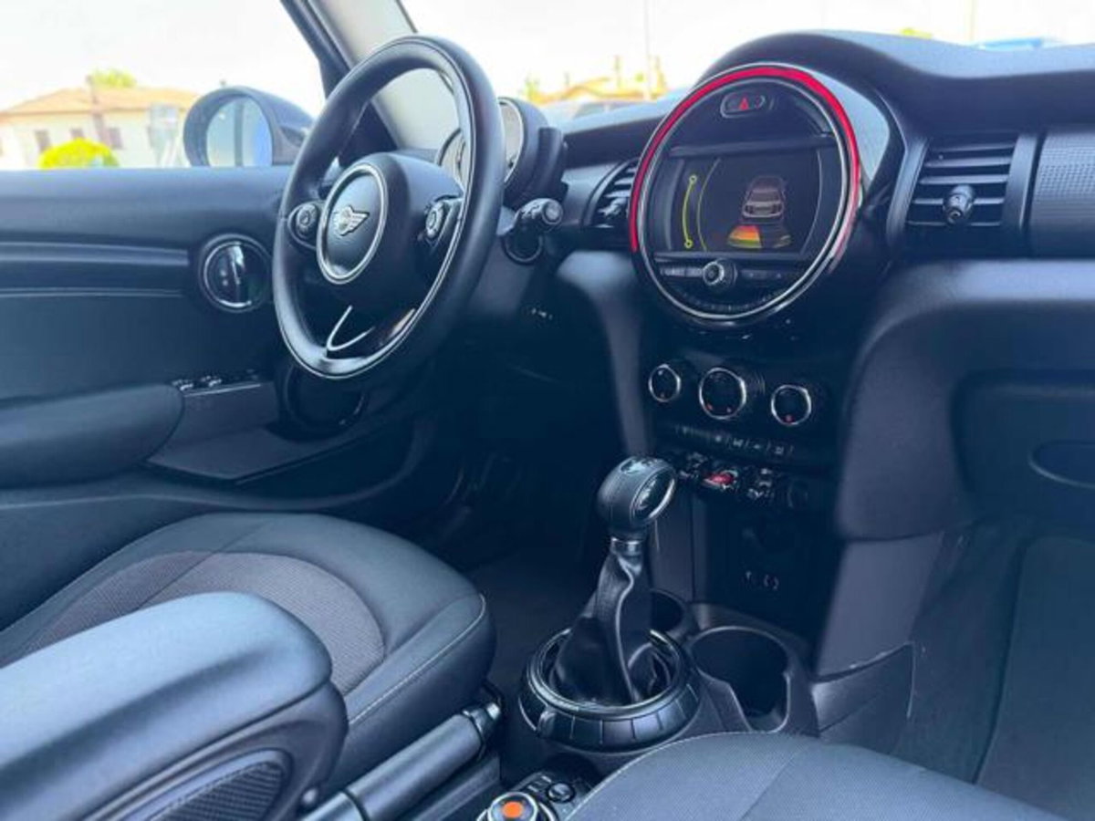 MINI Mini 1.5 Cooper D Boost 5 porte (9)