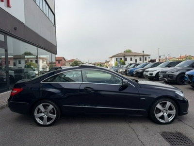 Mercedes-Benz Classe E Coupé 350 CDI Coupé BlueEFFICIENCY Avantgarde (4)