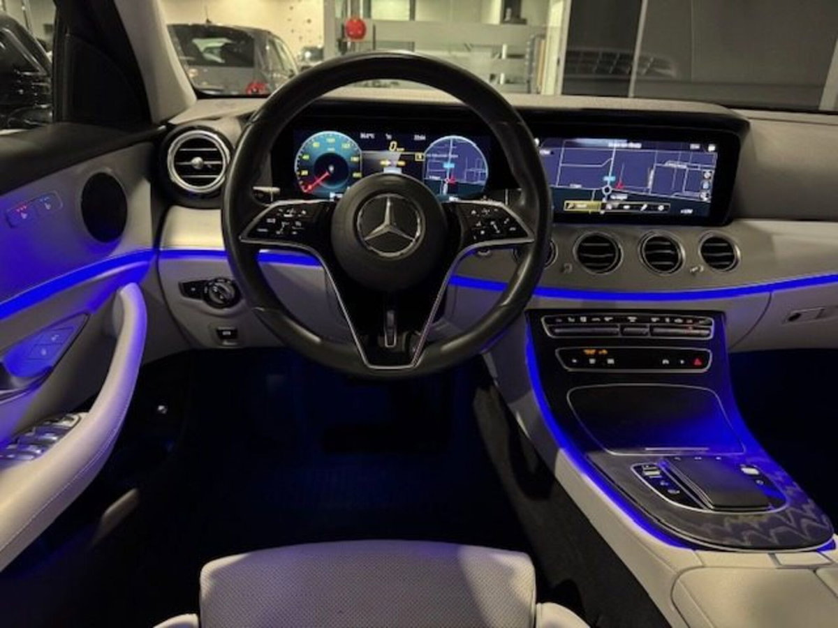 Mercedes-Benz Classe E 220 d 4Matic Auto Premium Plus (9)