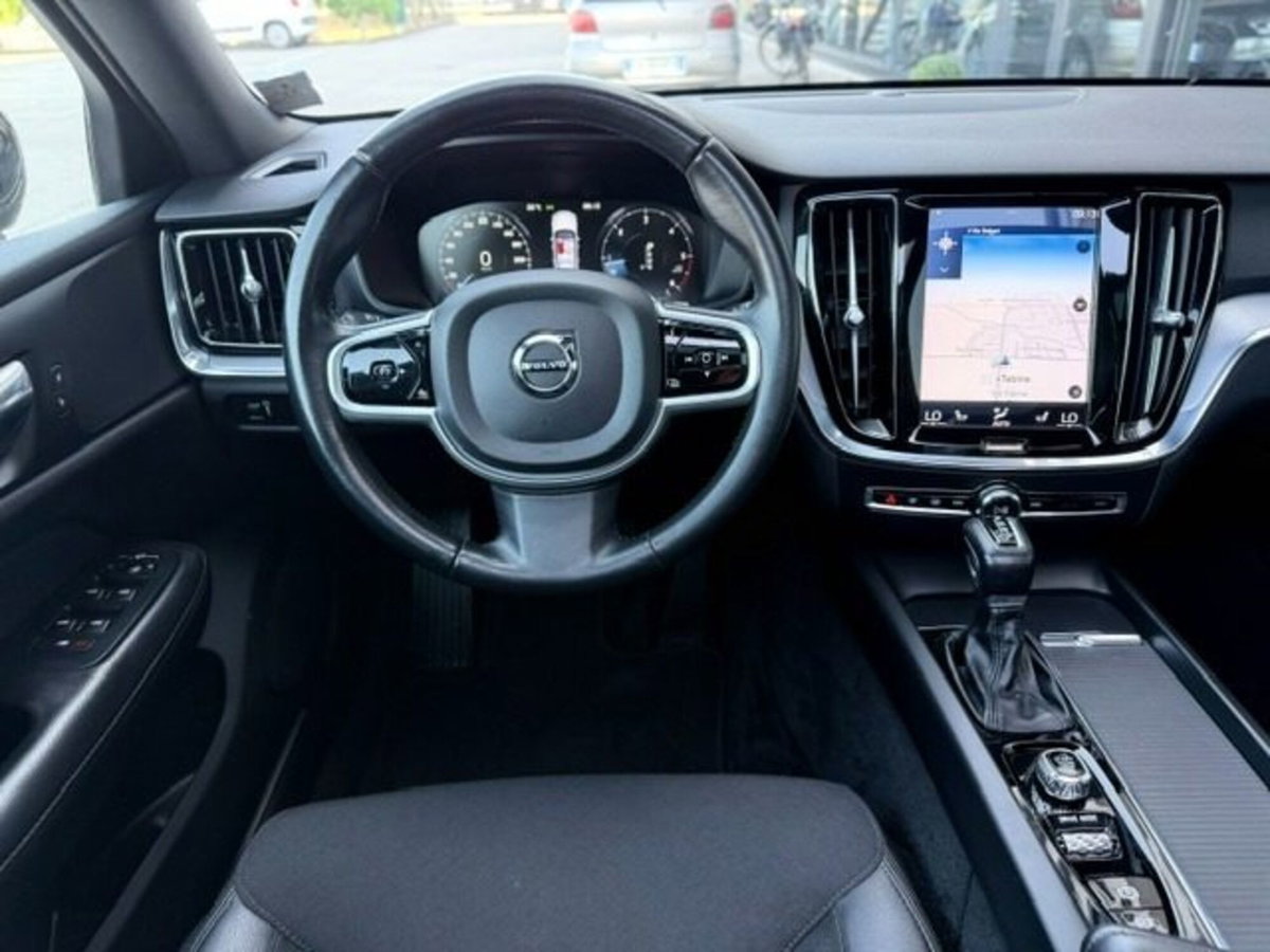 Volvo V60 Cross Country D4 (10)