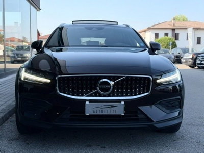 Volvo V60 Cross Country D4 (2)