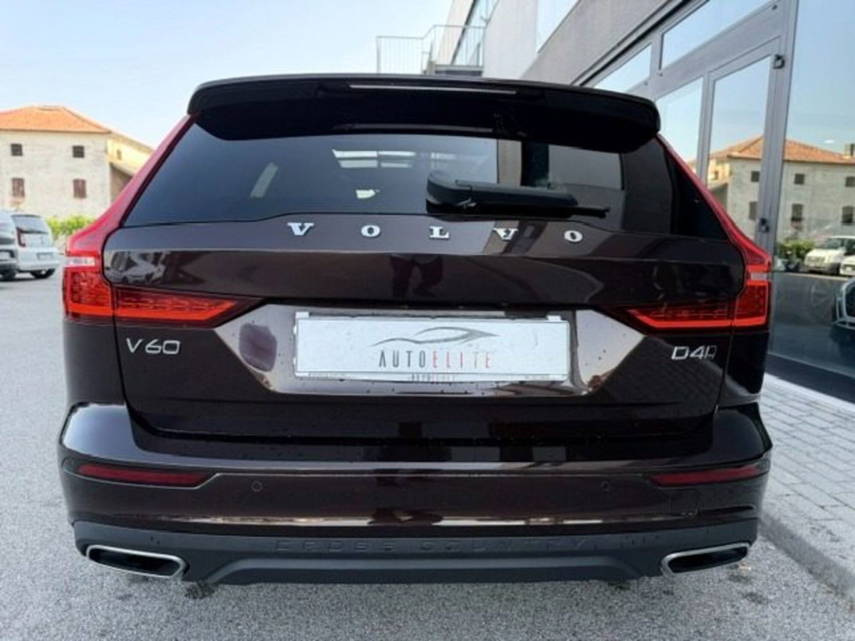 Volvo V60 Cross Country D4 (4)