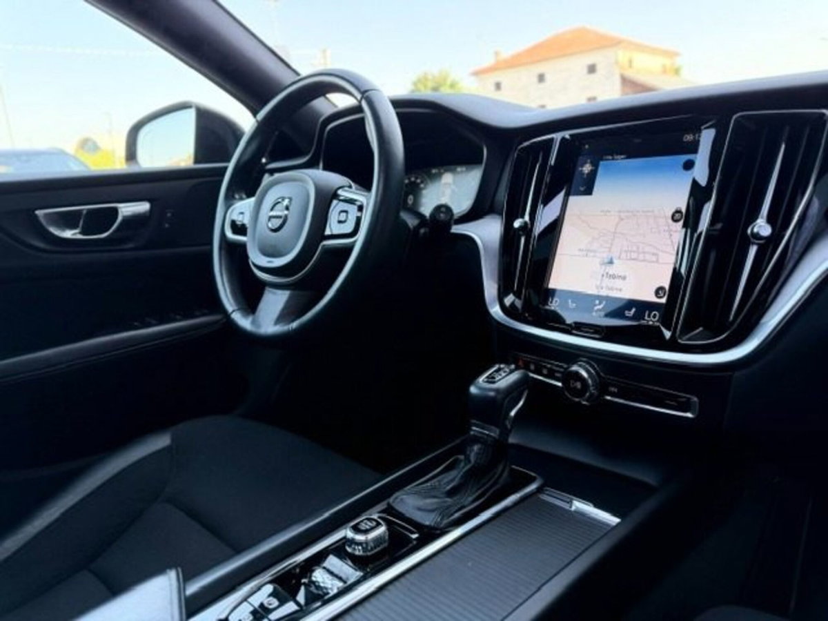 Volvo V60 Cross Country D4 (8)