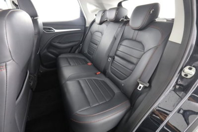 Mg ZS ZS 1.5 Luxury (3)