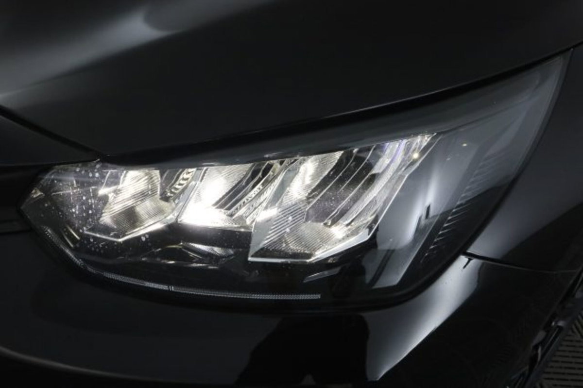 Peugeot 208 PureTech 100 Stop&Start 5 porte Allure (9)