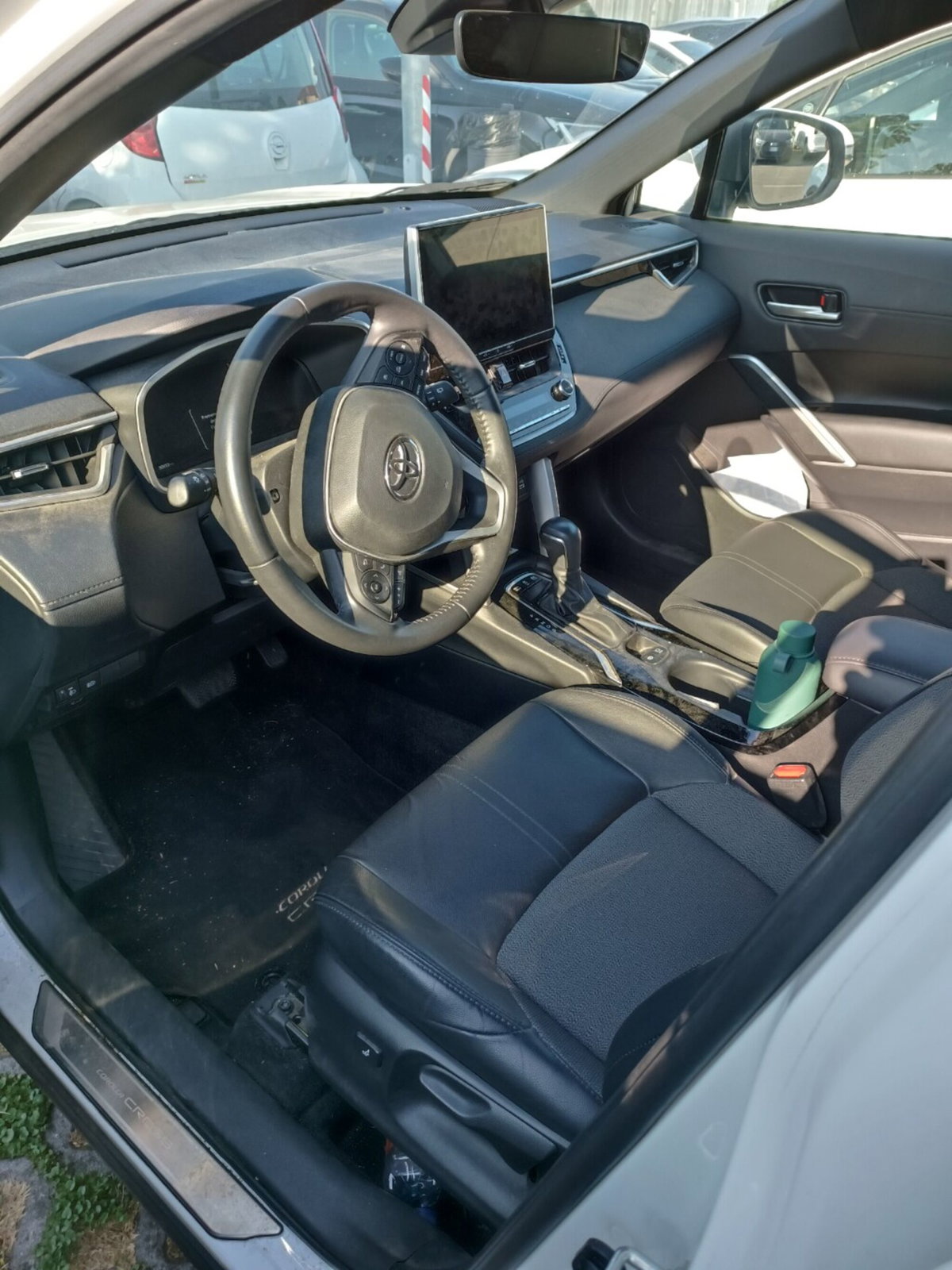 Toyota Corolla Cross Hybrid 2.0 Hybrid 197 CV E-CVT Lounge Light (3)